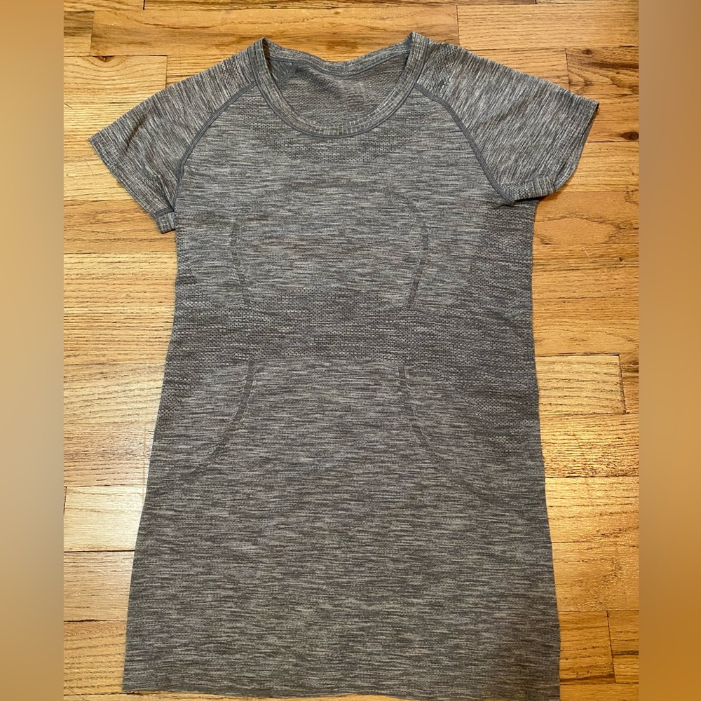 Lululemon Swiftly Tech t-shirt
